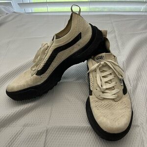 Vans Ultrarange VR3 men’s size 8 women’s size 9.5